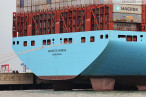 Wilhelmshaven: Die Majestic Maersk (Triple-E-Klasse) am JadeWeserPort