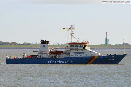 Schiffsbilder Wilhelmshaven: Küstenwache Bayreuth (BP 25) auf der Jade