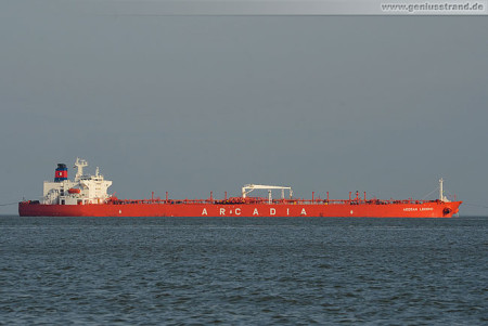 Wilhelmshaven: Tanker Aegean Legend löscht über 100.240 t Öl an der NWO