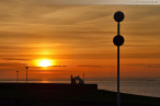 Wilhelmshaven: Herbstlicher Sonnenaufgang am Südstrand