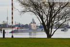 Wilhelmshaven: U-Boot-Neubau Tanin fährt im Großen Hafen Schleife