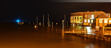 Bilder der Sturmflut bei Nachthochwasser in Wilhelmshaven