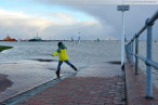 Wilhelmshaven (Sturmflut Xaver): Nachmittagshochwasser im Alten Vorhafen