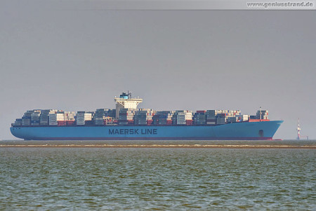 Wilhelmshaven JadeWeserPort: Containerschiff Edith Maersk