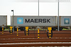 Zwei Containerzüge verlassen den Container Terminal Wilhelmshaven (CTW)