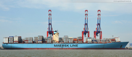 Container Terminal Wilhelmshaven (CTW): Containerschiff Elly Maersk (Emma-Maersk-Klasse)