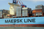 Container Terminal Wilhelmshaven (CTW): Containerschiff Elly Maersk