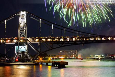 Wilhelmshaven: Feuerwerk Wochenende an der Jade (WadJ) 2014