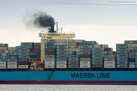 Container Terminal Wilhelmshaven (CTW): SOFIE MAERSK einlaufend