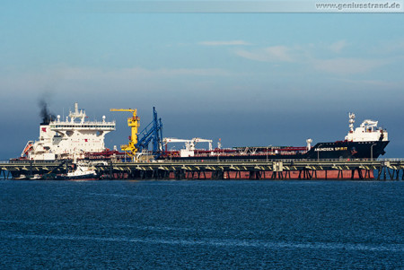 NWO Wilhelmshaven: Tanker AMUNDSEN SPIRIT am Löschkopf Nr. 2