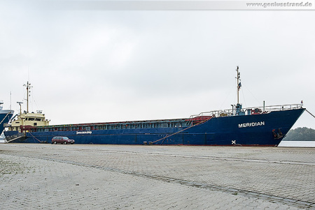 Wilhelmshaven: Küstenmotorschiff MERIDIAN am Hannoverkai