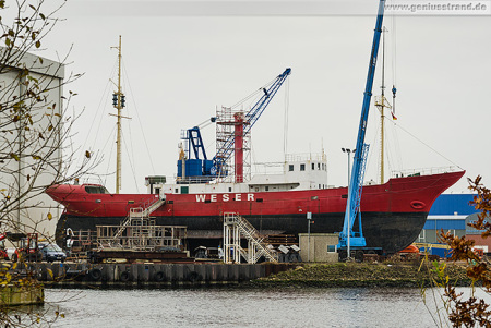 Wilhelmshaven Neue Jadewerft: Feuerschiff WESER auf der Slipanlage