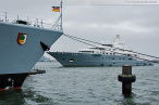 Wilhelmshaven: Luxusyacht RADIANT im Nordhafen (Neue Jadewerft)
