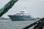 Wilhelmshaven: Luxusyacht RADIANT im Nordhafen (Neue Jadewerft)