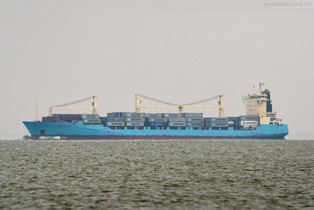 Container Terminal Wilhelmshaven (CTW): Containerschiff Bomar Vanquish