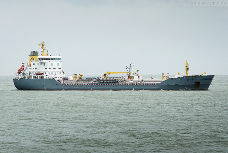 Wilhelmshaven Schiffsbilder: Tanker EK SKY auf dem Weg zur NWO