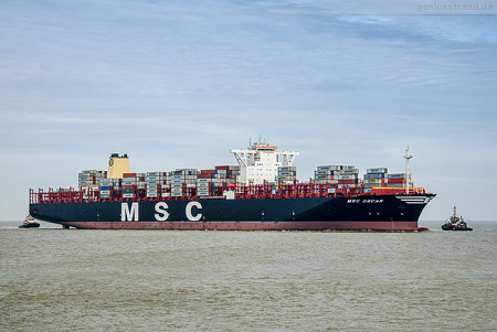 Größtes Containerschiff der Welt MSC OSCAR JadeWeserPort Wilhelmshaven