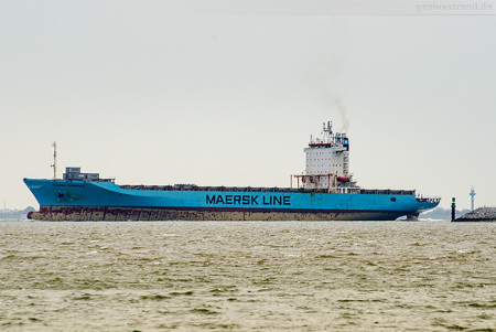 Jade-Weser-Port Abfahrten: Containerschiff MAERSK PEMBROKE