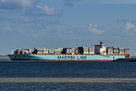 JadeWeserPort Abfahrten: Containerschiff MAERSK KYRENIA (ME1)