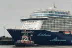 Schiffsankunft: MEIN SCHIFF 4 am JadeWeserPort in Wilhelmshaven