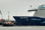 Schiffsankunft: MEIN SCHIFF 4 am JadeWeserPort in Wilhelmshaven