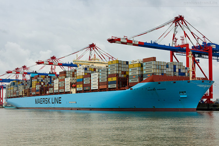 Eurogate Container Terminal Wilhelmshaven: Maribo Maersk (Triple-E-Klasse)