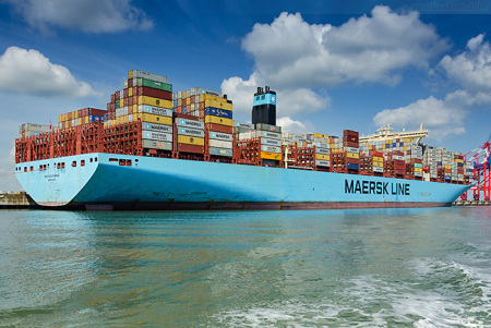 JadeWeserPort: Triple-E-Klasse MADISON MAERSK (Erstanlauf)