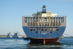 WILHELMSHAVEN: Containerschiff E. R. LOS ANGELES ist ausgelaufen