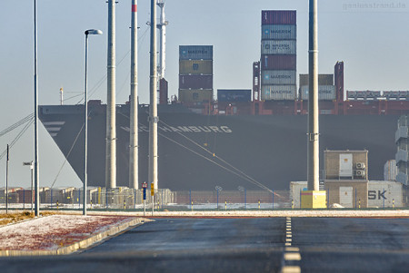 JADEWESERPORT Barentssee: Containerschiff MSC Hamburg (MSC-London-Typ)