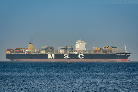 Schiffsankünfte JadeWeserPort: MSC CLORINDA (L 399 m) MSC-Danit-Typ