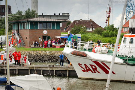 DGzRS Wilhelmshaven: TAG DER SEENOTRETTER 2016 im Nassauhafen