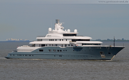 Luxusyacht Radiant mit Ziel Wilhelmshaven - Hintergrundbild