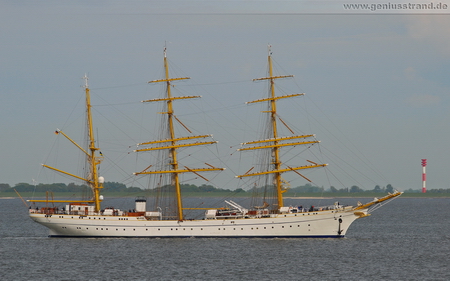 Segelschulschiff Gorch Fock mit Ziel Wilhelmshaven - Hintergrundbild