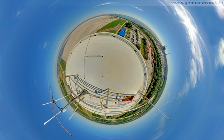 Hintergrundbild - Little Planet Panorama - JadeWeserPort und Kraftwerksneubau