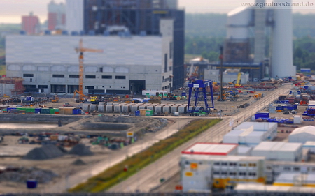 Hintergrundbild Kraftwerksbaustelle GDF Suez Rüstersieler Groden - Tilt-Shift-Aufnahme